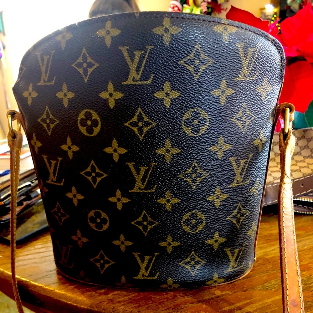 Louis Vuitton shoulder bag, wallet and card holder
